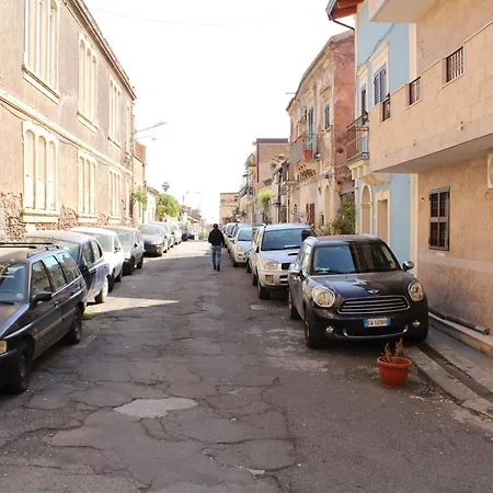Blue House - Cozy Near The Sea And Historic Center - Sicily