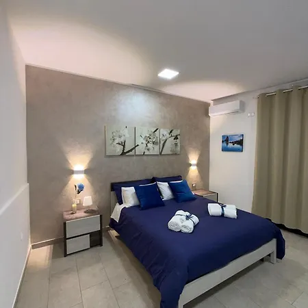 Guest house Blue House - Cozy Near The Sea And Historic Center - Sicily *